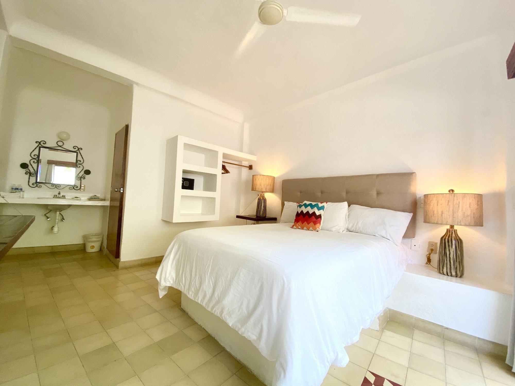 Hotel Amaca Puerto Vallarta - Adults Only Экстерьер фото